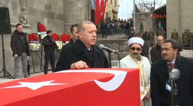 Cumhurbaşkanı Erdoğan şehit  Muhammet Kır’ın cenazesine katıldı