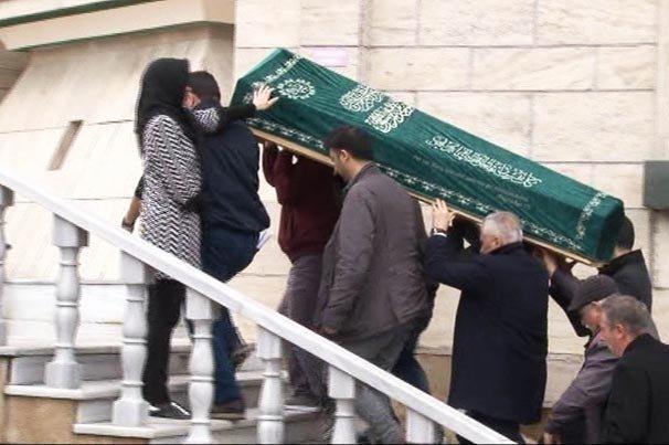 Mina Başaranın cenazesi Ataköyden kaldırılacak (Kılıçdaroğlu da katılacak)