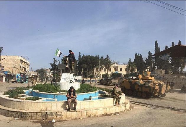 TSK ve ÖSO birlikleri Afrin merkezde kontrolü sağladı