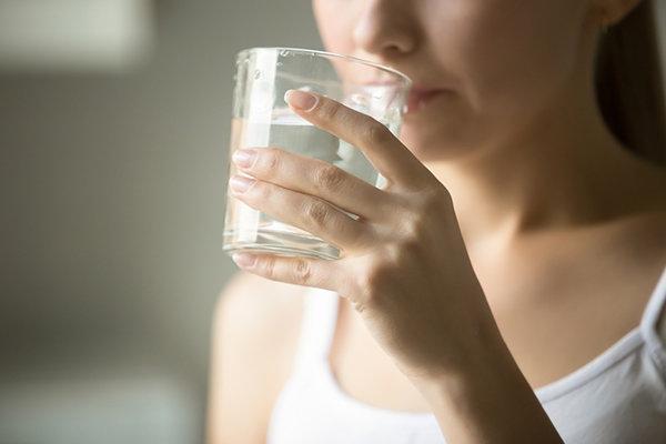 Bir bardak su içmeyince vücudumuzda neler olur İşte o tehlikeler