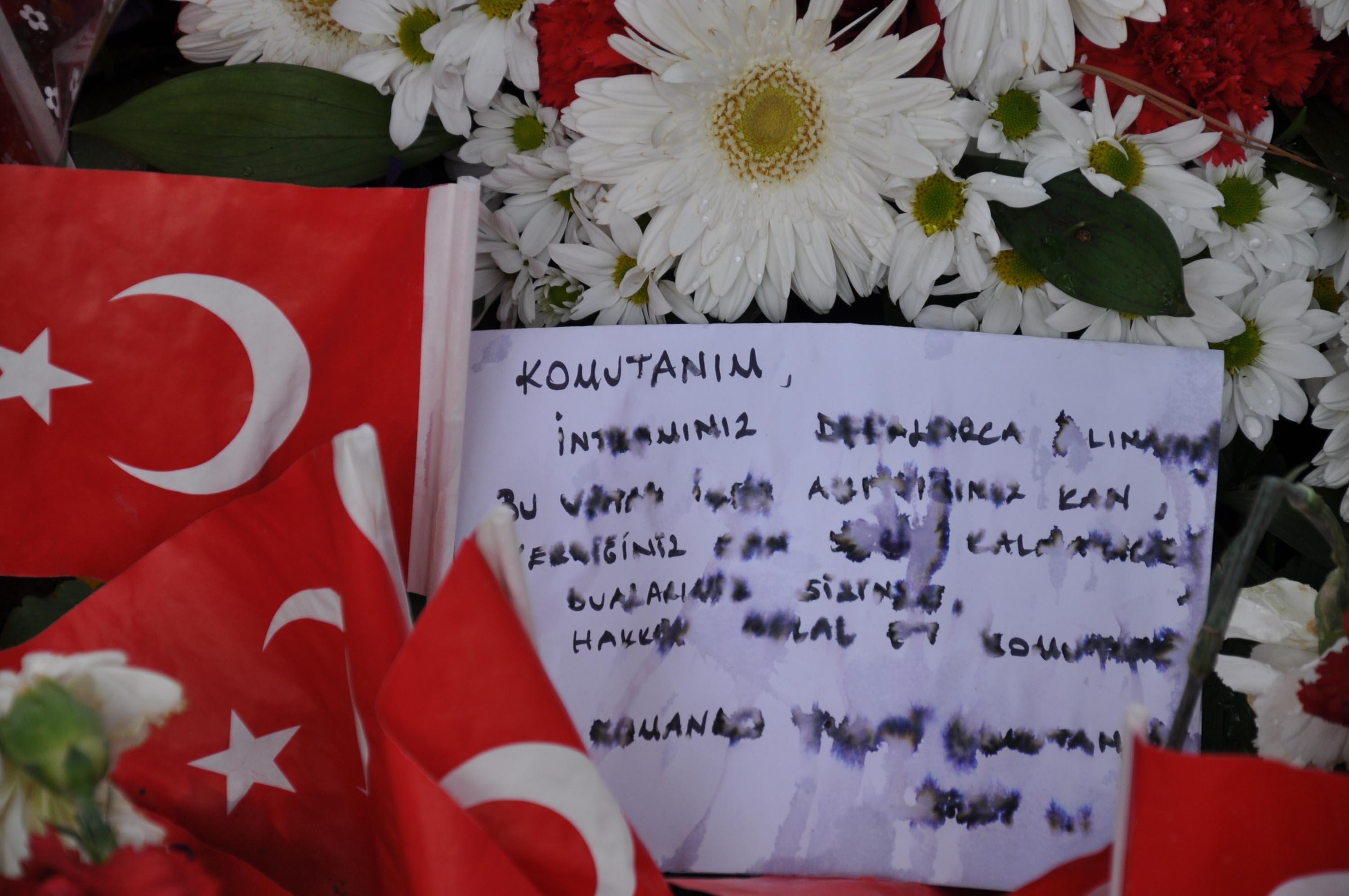 Şehit Binbaşı’nın eşine Erdoğan’ın mektubu teslim edildi