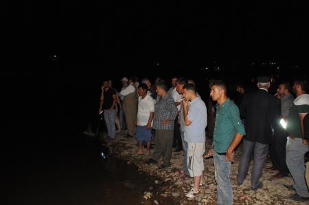 Dicle Nehrine giren 4 çocuktan 3ü boğuldu, biri kayıp