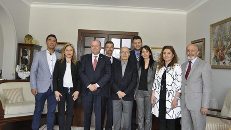CHPden 10. Cumhurbaşkanı Ahmet Necdet Sezere ziyaret