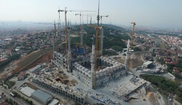 Cumhuriyet tarihinin en büyük cami kompleksi