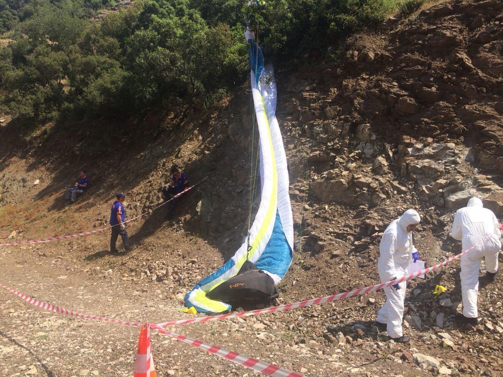 Manisa’da kaybolan yamaç paraşütçüsü ölü bulundu
