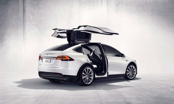 Tesla Model X duyuruldu