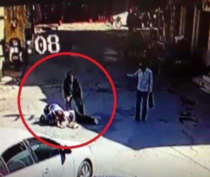 Karı-kocanın sokakta öldürülme anı güvenlik kamerasında