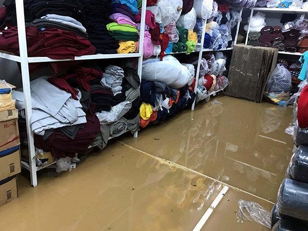 Mardini sağanak yağış vurdu: Ev ve iş yerlerini su bastı
