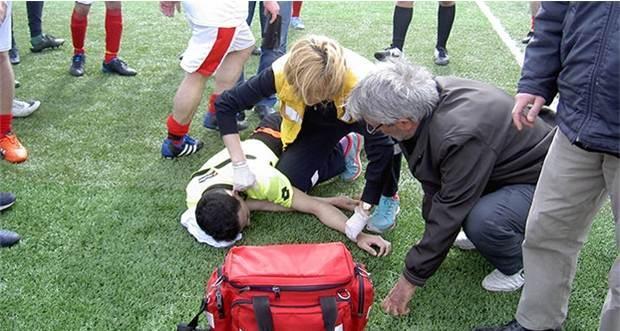 17 yaşındaki aday hakem, maç sırasında kalp krizi geçirip öldü