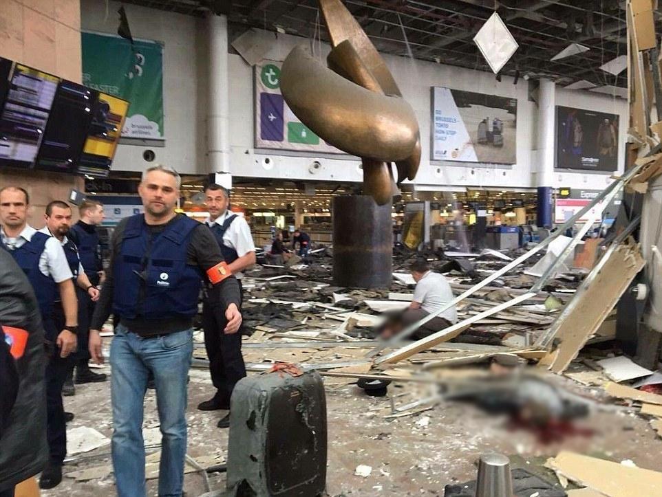 Brükseldeki havalimanında patlama