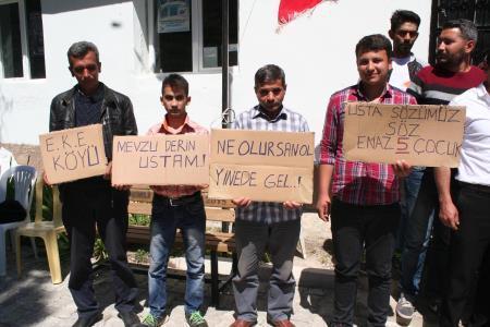 Erdemlide evde kalmış erkekler Erdoğandan medet umuyor