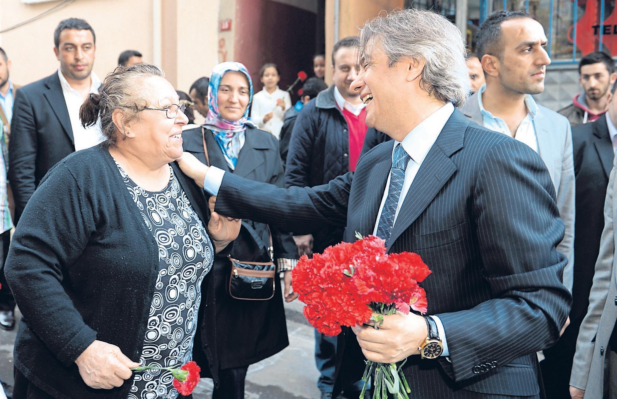 Beyoğluna umudu aşılıyor kalbe dokunuyoruz