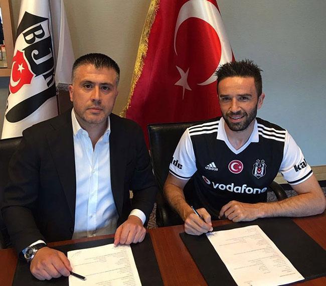 Gökhan Gönül Beşiktaşa imzayı attı