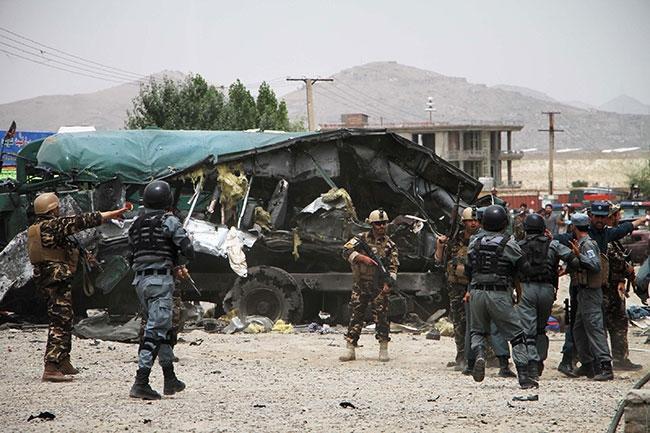 Afganistandan intihar saldırısı: 30 ölü
