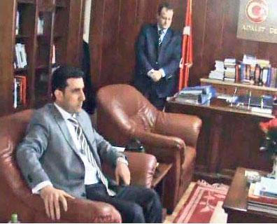Ergenekon davası savcılarından Osman Şanal tutuklandı