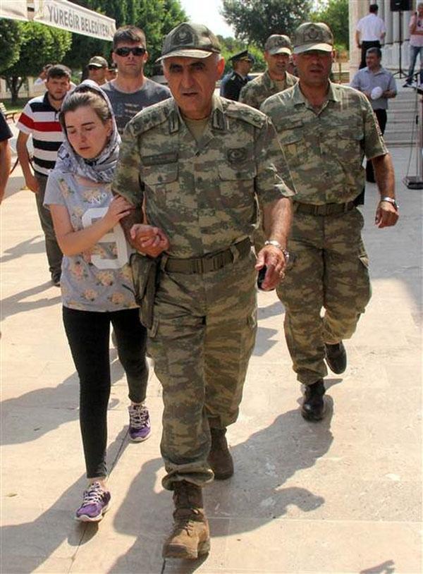 Tümgeneral Erbaş: Onlar Türk askeri değil, katiller