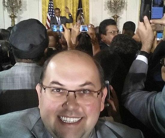 Darbeciden Beyaz Sarayda selfie