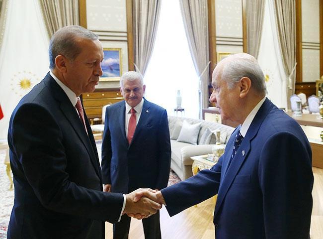 Cumhurbaşkanı; Başbakan, Kılıçdaroğlu ve Bahçeli ile Sarayda görüştü