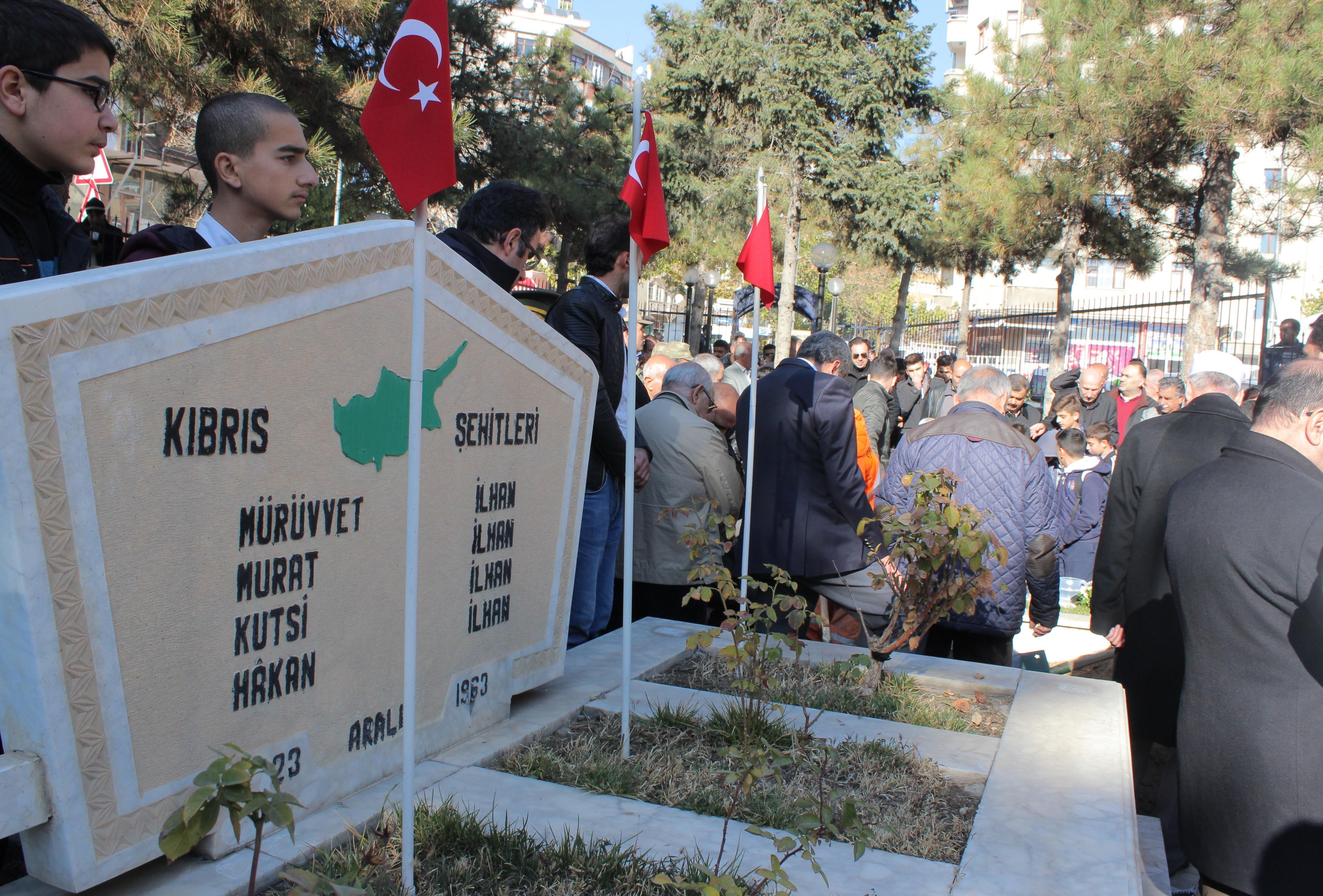 Necmi İlhandan Türk Mukavemet Teşkilatı (TMT) tepkisi Üç kardeşini terör örgütü şehit etti