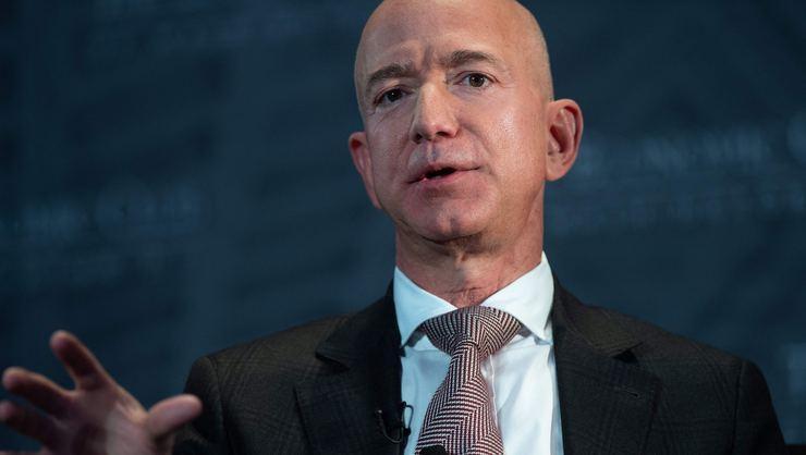 Jeff Bezos lüks yatını Akbük Koyuna demirledi