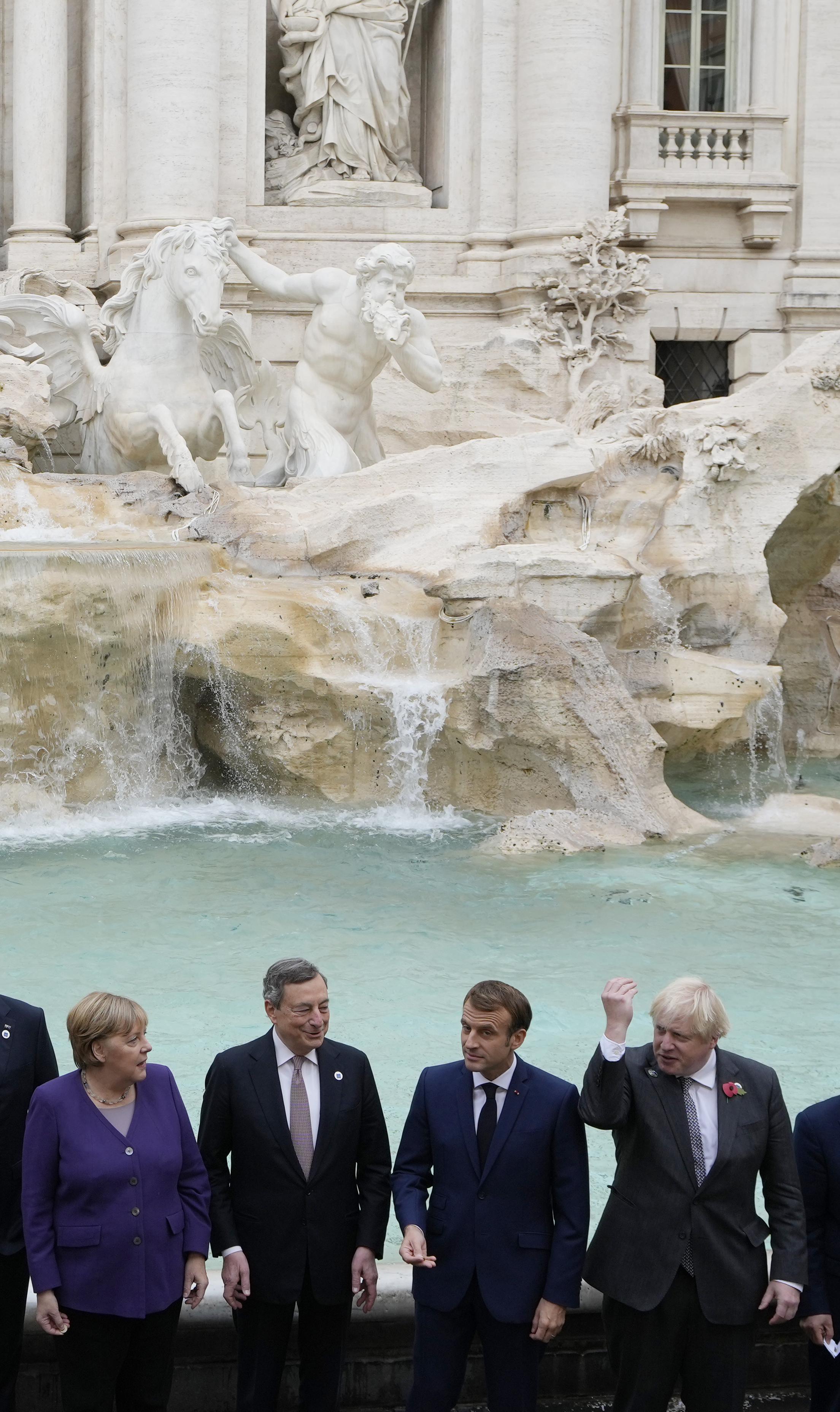 Boris Johnson ile Macron iki ülke arasındaki balıkçılık sorununu ele aldı