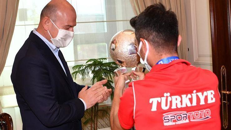 Ampute Milli Futbol Takımı, İçişleri Bakanı Soylu’yu ziyaret etti