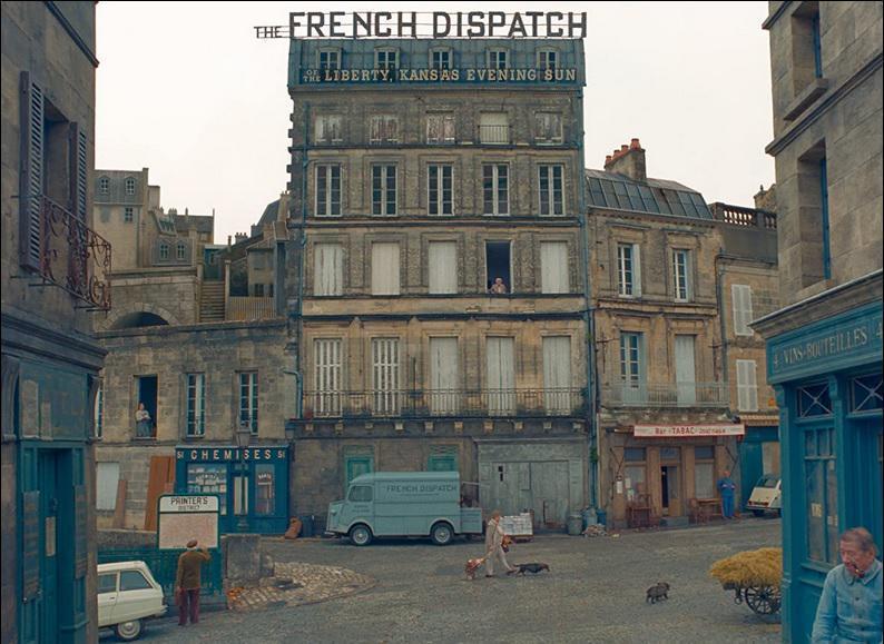 French Dispatch: Wes Anderson evreninde deneysel bir artistik patinaj