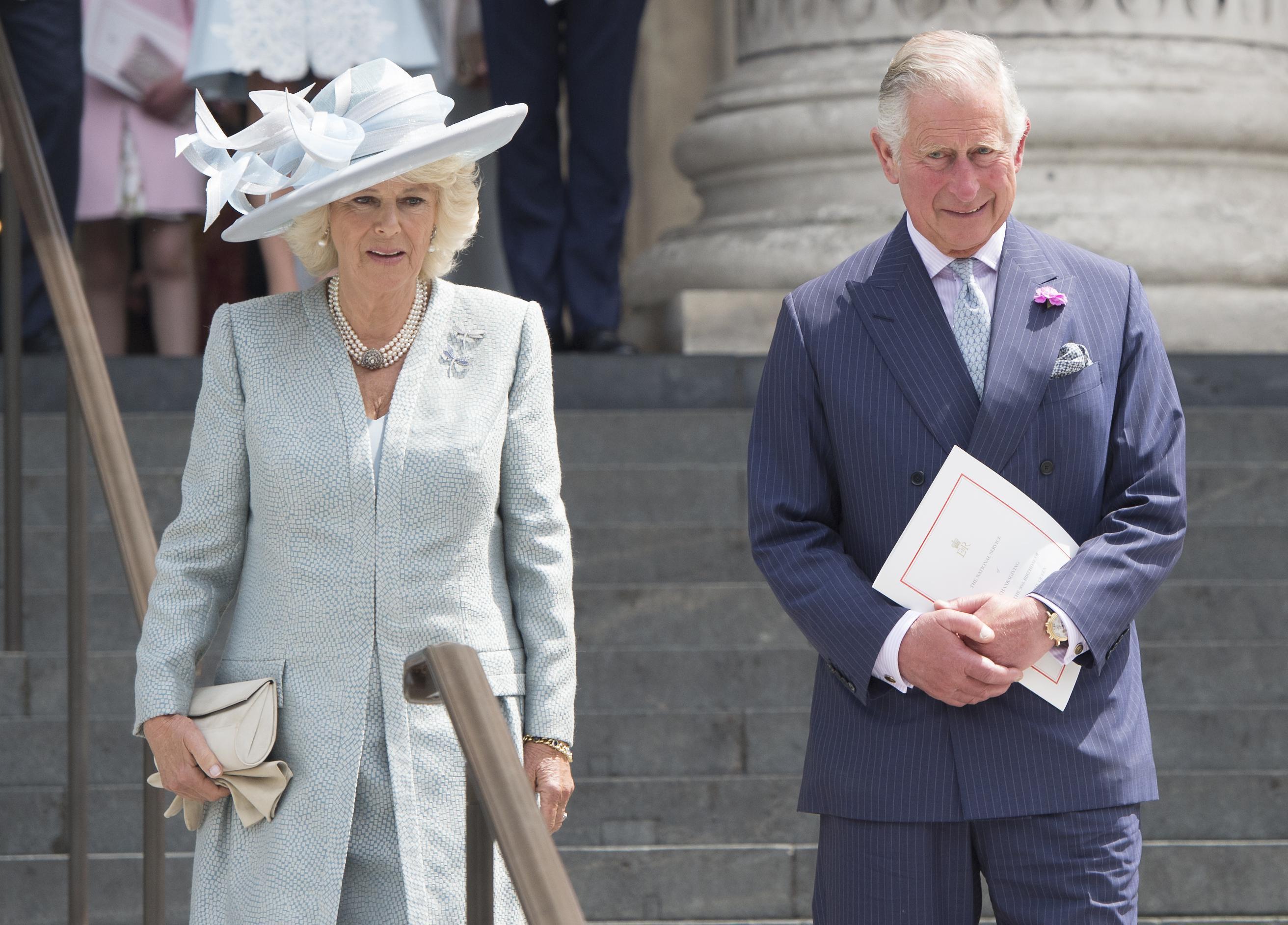 Kraliçe onu varis seçti: Camilla ülkeyi ikiye böldü