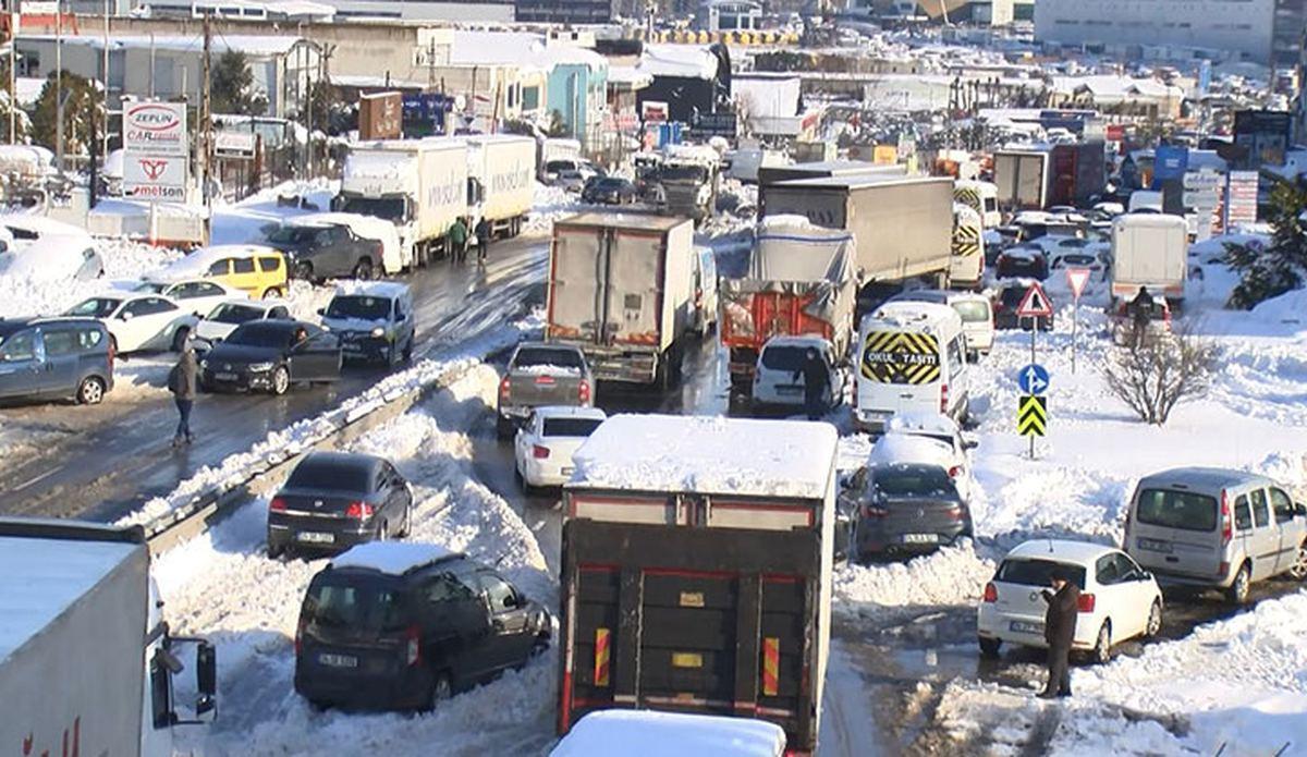 İstanbula kar yaklaşıyor Kar İstanbula ne zaman yağacak Meteoroloji: 3-4 Şubata dikkat