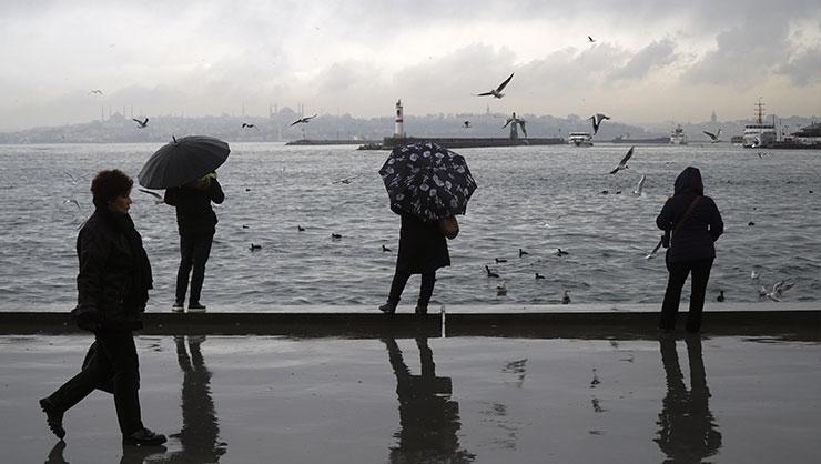 Meteorolojiden çok kuvvetli yağış uyarısı İstanbul için saat verildi...