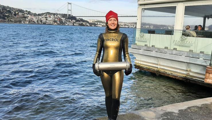 İstanbul Boğazı’nda serbest dalış rekoru kırıldı