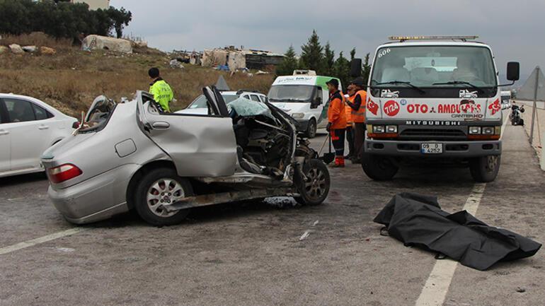 Son dakika Balıkesir-Çanakkale yolunda trafik kazası Araç sürücüleri öldü