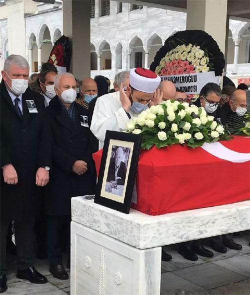 İYİ Partili Sezginin acı günü Babası hayatını kaybetti