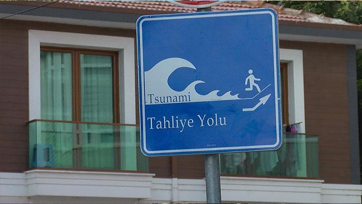 İstanbulda tsunami tabelaları O ilçeler tek tek belirlendi...