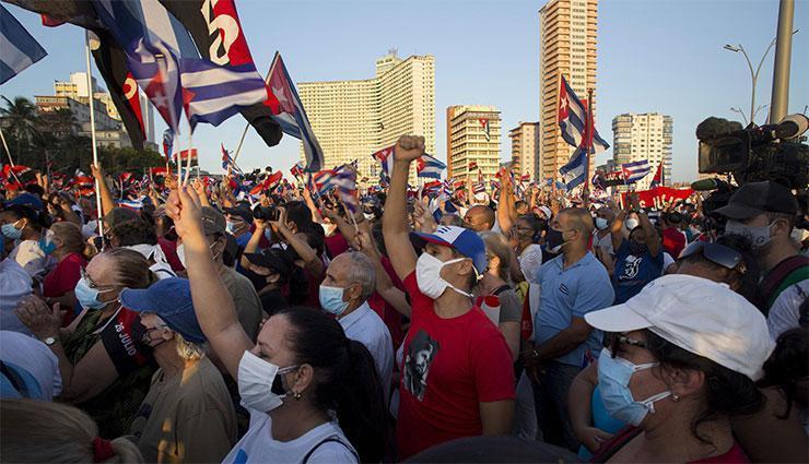 Küba hükümeti Facebooku suçladı