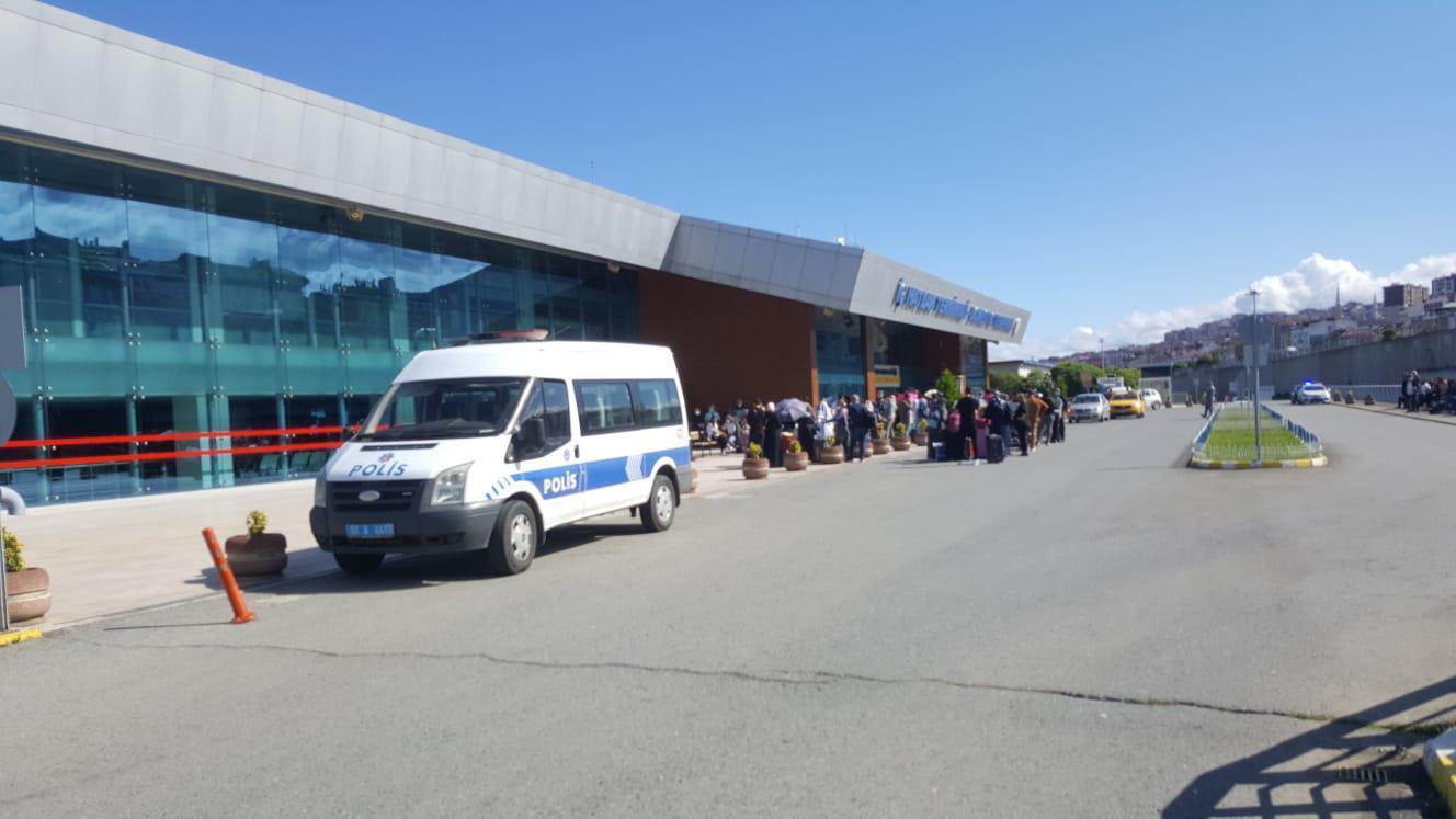 Son dakika... Trabzon Havalimanına bomba ihbarı Trabzon Valisinden açıklama geldi
