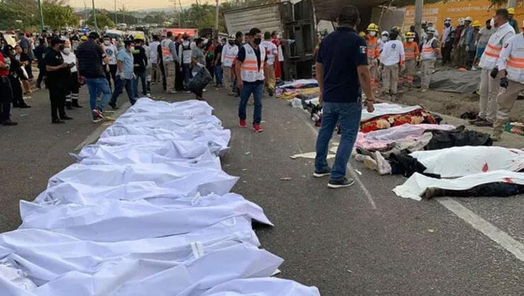 Meksikada göçmenleri taşıyan TIR kaza yaptı 53 ölü, 58 yaralı...