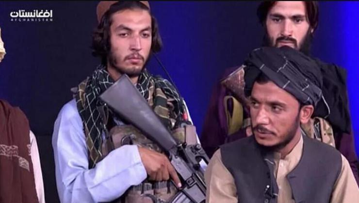 Taliban televizyon stüdyosuna girdi Dünya bu görüntüleri konuşuyor