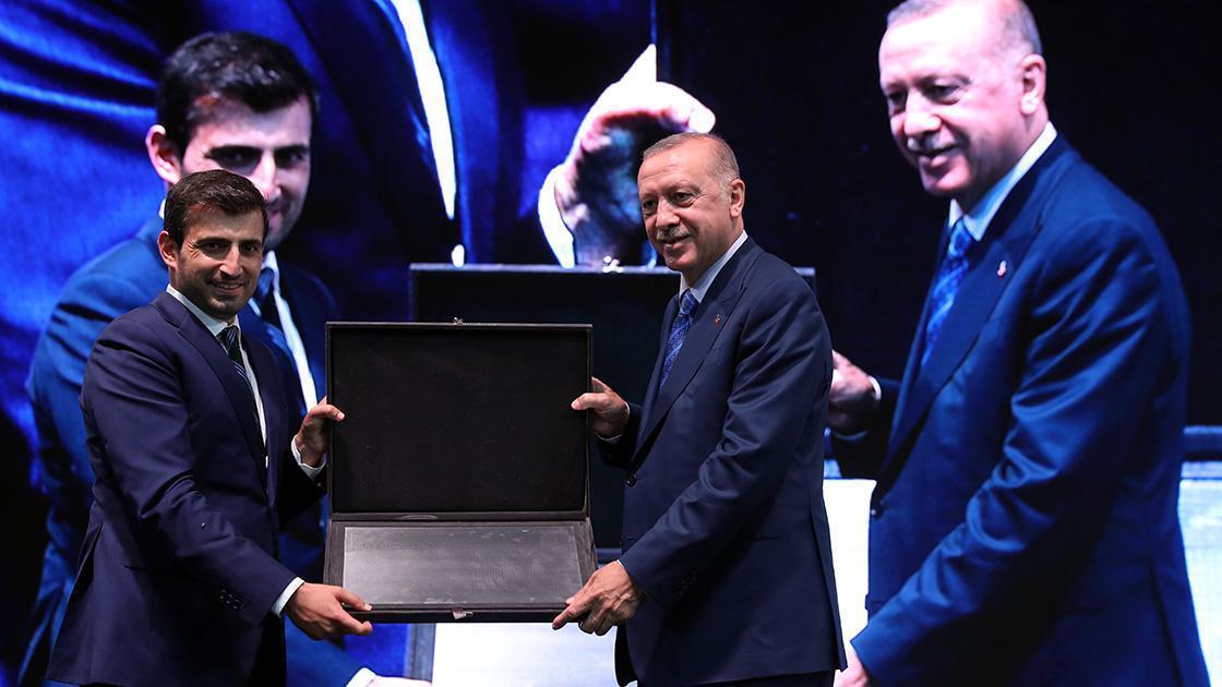Son dakika: Tarihi an TİHAya ilk imzayı Cumhurbaşkanı Erdoğan attı