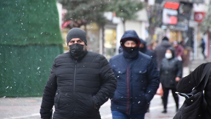 Beklenen kar yağışı Edirnede etkili olmaya başladı