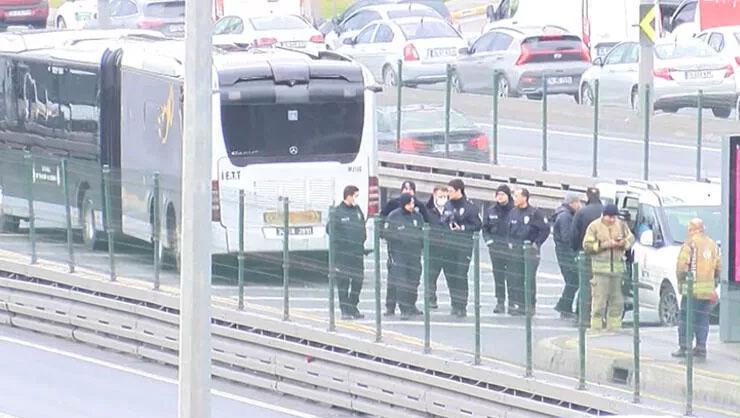 Esenyurtta metrobüs kazası 7 kişi yaralandı