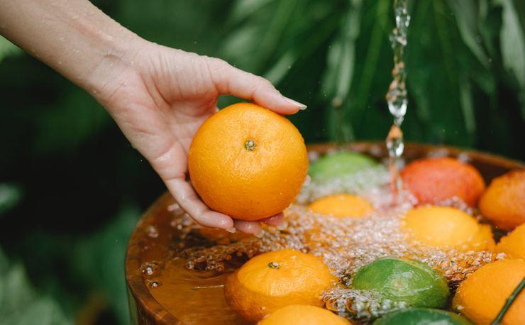 Soğuk havalarda bağışıklık sisteminizi portakal suyuyla koruyun