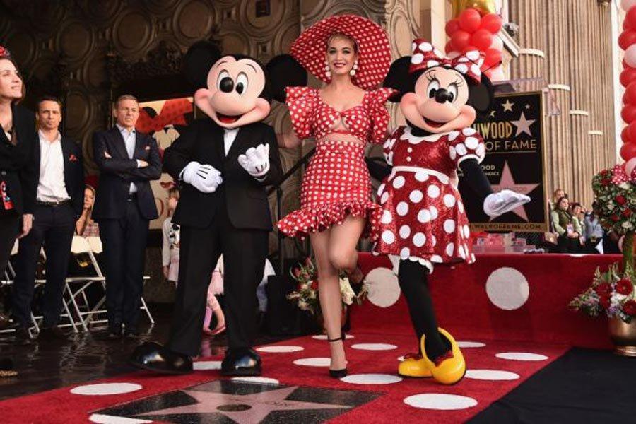 Minnie Mouse en sonunda Hollywood Bulvarında