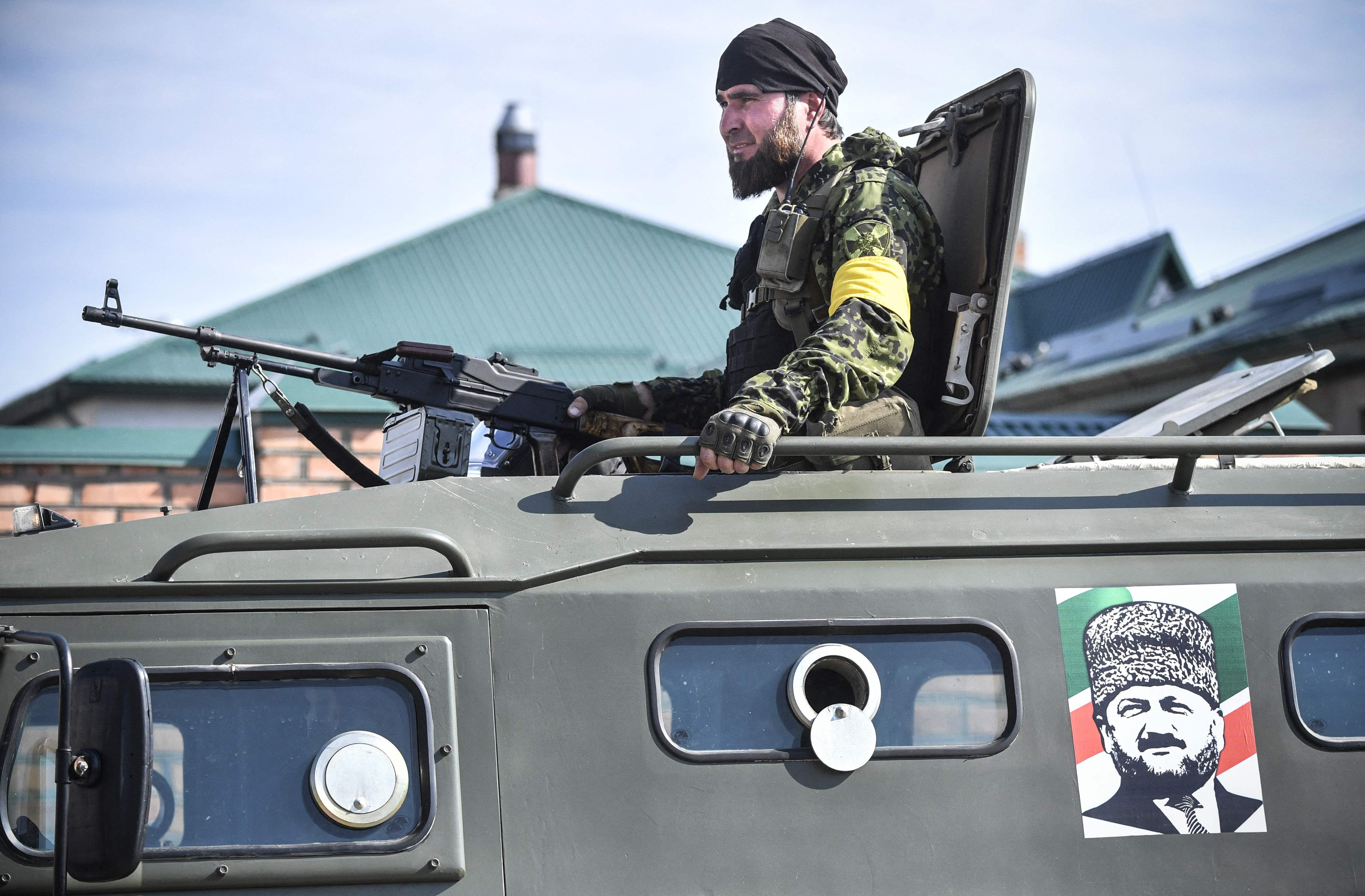 Kadirov’un askerleri akıl hastalarını rehin aldı