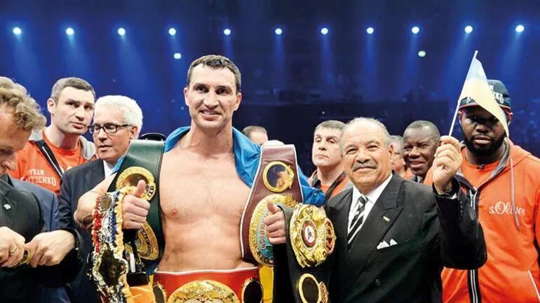Dünyaca ünlü şampiyon boksörler Ukraynada savaşa katıldı