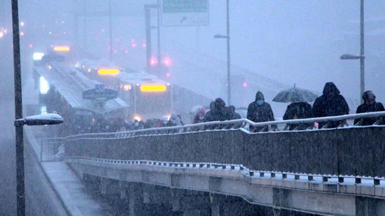 İstanbuldaki kar için yeni uyarı Meteoroloji duyurdu İşte İstanbulda karın yoğunlaşacağı gün