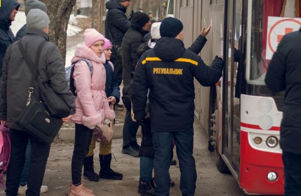 Sumi’den 12 bin kişi tahliye edildi