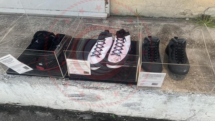 Bakanlıktan satılık Michael Jordan imzalı ayakkabı! Fiyatı dudak uçuklattı