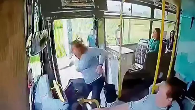 Kapısı açık otobüsten düşüp ölmüştü! Tekrar gözaltına alınan sürücünün ifadesi ortaya çıktı