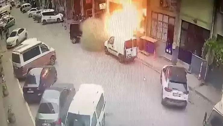 Başakşehir'de Dersan Koop Sanayi Sitesi'nde patlama